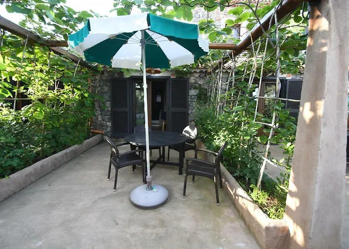 Le Di Arconte 마리나디카메로타