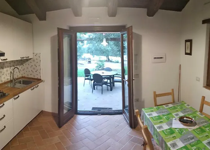 Semesterbostad Le Di Arconte